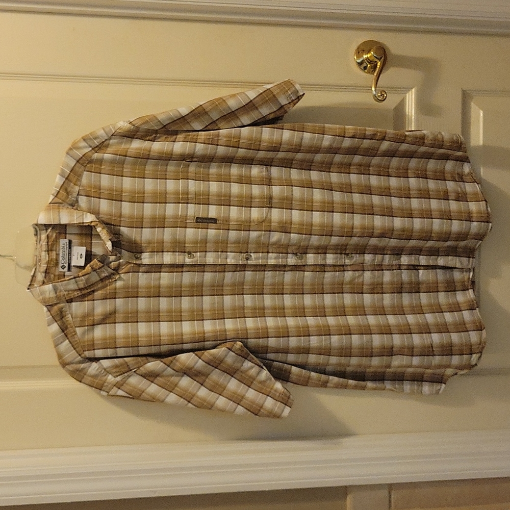 Columbia Sportswear tan white plaid button down collar shirt 100% cotton XL EUC…